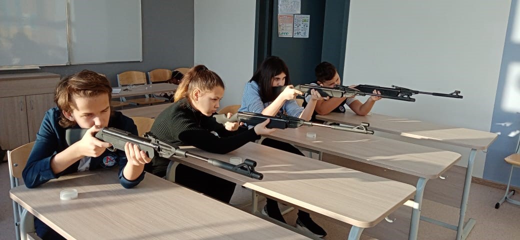 mesyachnik zashchitnika Otechestva 1